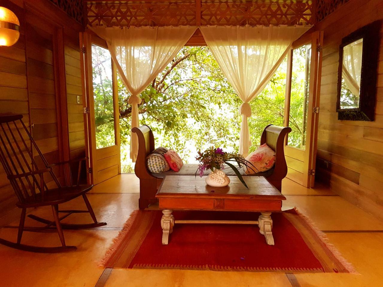 Loma Sibo Bed & Breakfast Montezuma Exterior photo